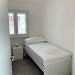 Apartament Valjan *